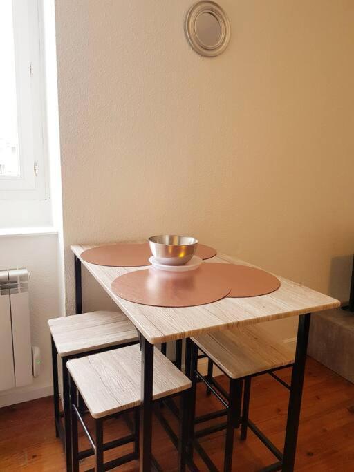 Le Jeanne 4/6 Couchages, Wifi, Sanctuaire Lejlighed Lourdes Eksteriør billede